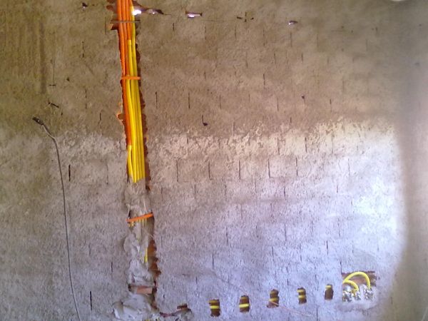 Instalação tubulação elétrica parede